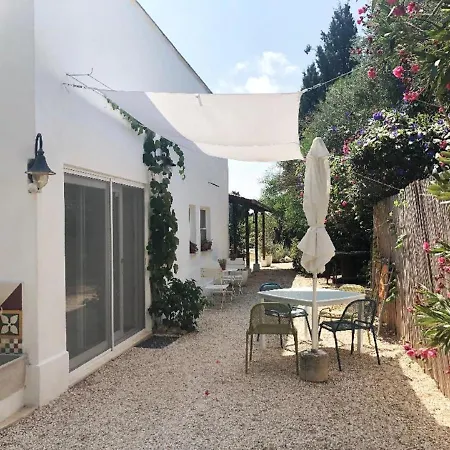 Mater Bed & Food-Riserva Naturale Di Torre Guaceto Serranova Exterior photo