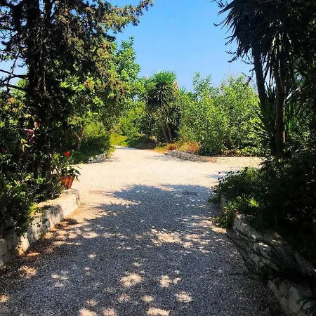 Mater Bed & Food-Riserva Naturale Di Torre Guaceto Serranova Exterior photo